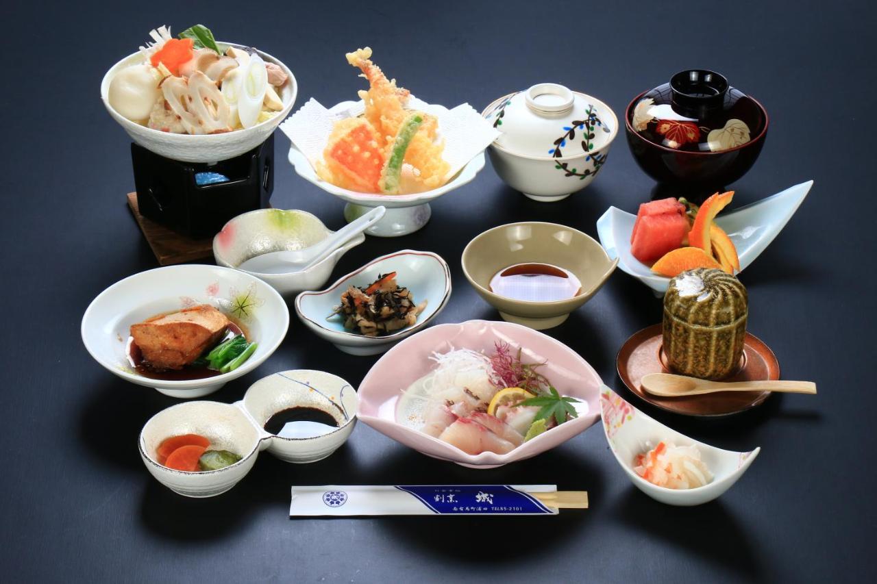 Harajo No Yado Shiro Hotel Minamishimabara Esterno foto
